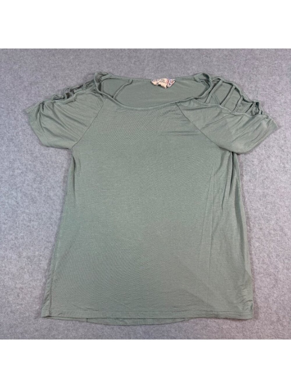 Pink Republic Women’s XS Sage Green Cold Shoulder Top Short Sleeve Ladder Cutout